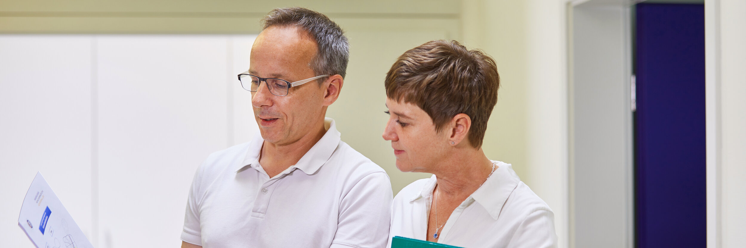 Die Urologen Dr. Thomas Dill und Daniela Holfeld im Gespräch